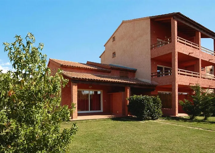 Apartment In Near Sandy