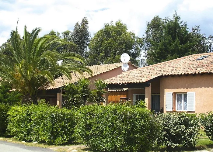 In Near Sandy Apartment Ghisonaccia