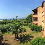 Apartment In Near Sandy *
