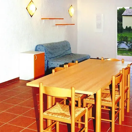 With Balcony Or Small Garden Apartment *