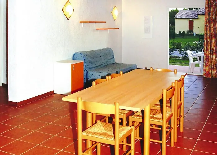In Near Sandy Apartman *
